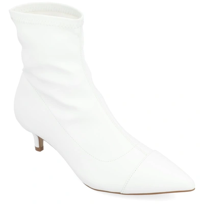 Journee Collection Collection Women's Tru Comfort Foam Jadde Bootie In White