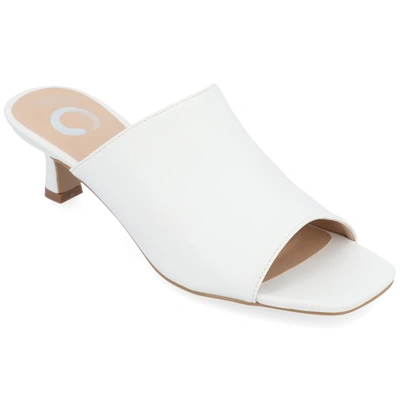 Journee Collection Collection Women's Mercerr Pump In White