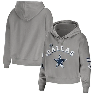 WEAR BY ERIN ANDREWS WEAR BY ERIN ANDREWS GRAY DALLAS COWBOYS MODEST CROPPED PULLOVER HOODIE