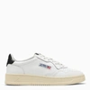 Shop Autry Medalist White/black Trainer