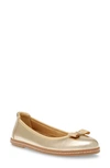 Anne Klein Ember Flat In Silver