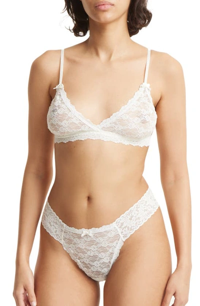 HANKY PANKY WEDDING NIGHT BRALETTE & ORIGINAL RISE LACE THONG SET