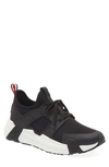 Moncler 4m000-50 M1419-999 In Black