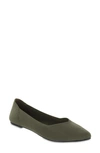 Mia Kerri Pointed Toe Flat In Olive