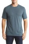 TRAVISMATHEW THE CREW PERFORMANCE T-SHIRT