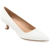 Journee Collection Collection Women's Celica Wide Width Pump In White