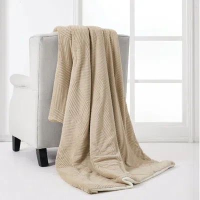 5th Avenue Lux Lush Chevron 50x70 Throw In Gift Box In Tan