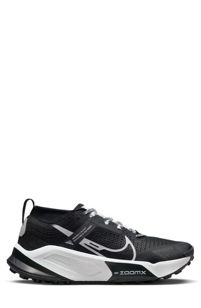 Nike Zegama Trainers In Black And White