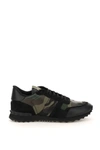 VALENTINO GARAVANI VALENTINO GARAVANI CAMOUFLAGE ROCKRUNNER SNEAKERS