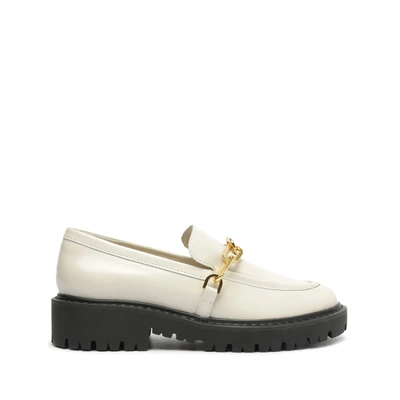 Schutz Christie Casual Leather Flat In Pearl