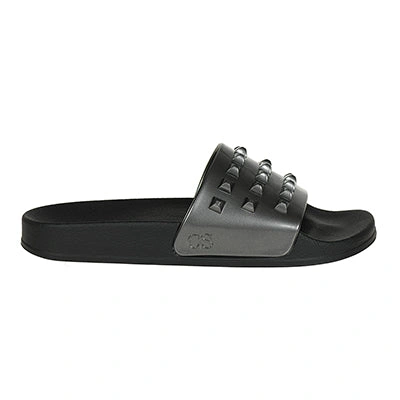 Carmen Sol Franco Slides In Gunmetal