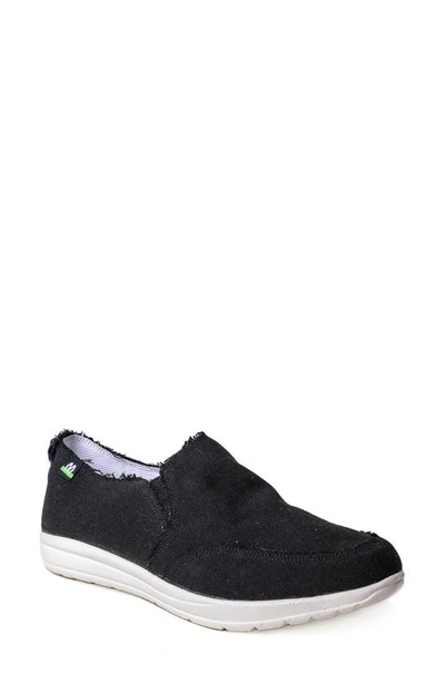 Minnetonka Expanse Slip-on Sneaker In Black