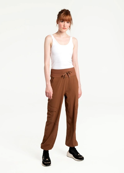 Lole Momentum Pants In Black Walnut