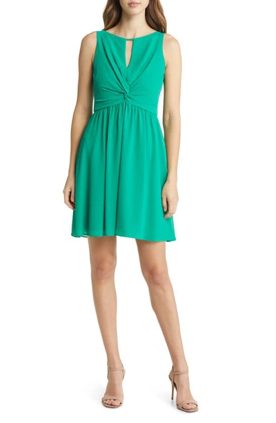 Vince Camuto Twist Fit & Flare Chiffon Dress In Kelly