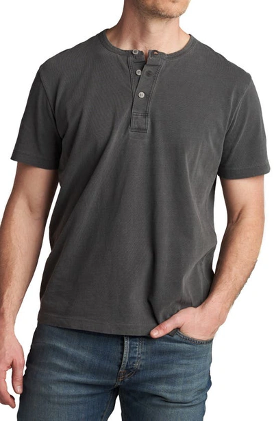 Rowan Midland Short Sleeve Henley In Faded Black