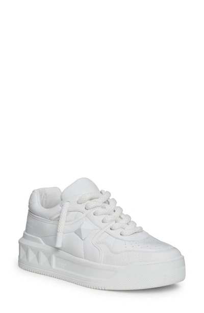 Valentino Garavani One Stud Xl Low Top Sneaker In White