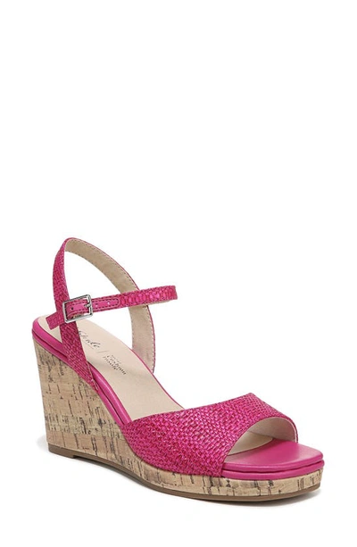 Lifestride Island Time Wedge Sandal In Raspberry Fabric Raffia