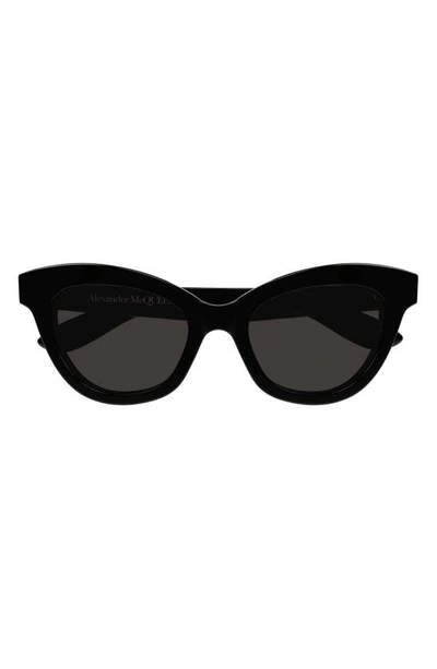 Alexander Mcqueen Acetate Cat-eye Sunglasses W/ Logo Detail In Black