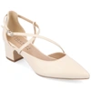 Journee Collection Galvinn Pump In White