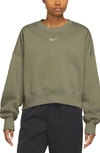 Nike Women's  Sportswear Phoenix Fleece Over-oversized Crewneck Sweatshirt In Green