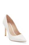 Stuart Weitzman Leigh 95 Leather Pump In White.