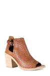Diba True Zest Fully Sandal In Tan