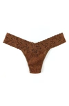 Hanky Panky Signature Lace Low-rise Lace Thong In Macchiato