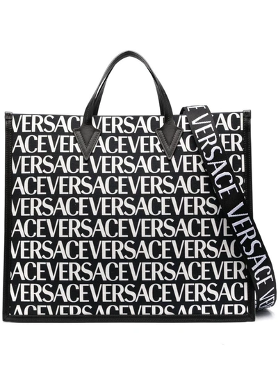 Versace Logo-print Tote Bag In Negro