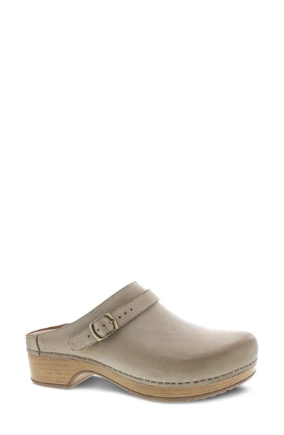 Dansko Berry Clog In Oyster Milled Burnished