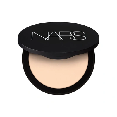 Nars Soft Matte Advanced Perfecting Powder In Offshore