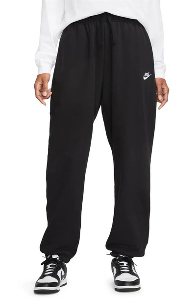 Nike Sportswear Club Fleece Sweatpants In Black