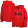 NIKE YOUTH NIKE RED CHICAGO BULLS SPOTLIGHT PRACTICE PERFORMANCE PULLOVER HOODIE