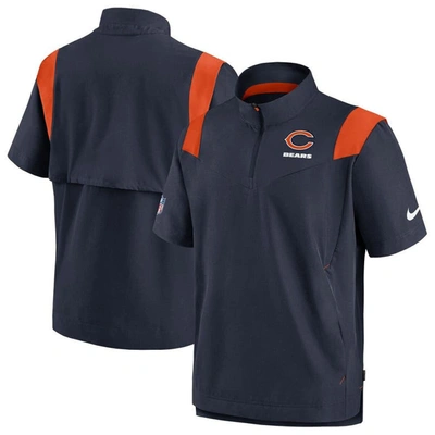 NIKE NIKE NAVY CHICAGO BEARS SIDELINE COACHES CHEVRON LOCKUP PULLOVER TOP