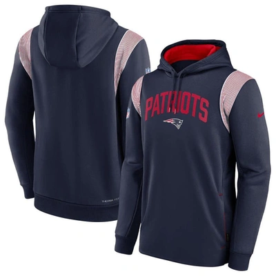 NIKE NIKE NAVY NEW ENGLAND PATRIOTS SIDELINE ATHLETIC STACK PERFORMANCE PULLOVER HOODIE
