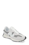 New Balance Logo Sports Shoes In Grey/ White
