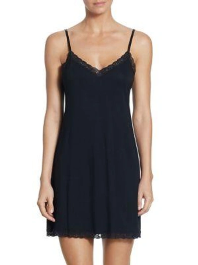 Natori Feather Essential Lace Trimmed Chemise In Black