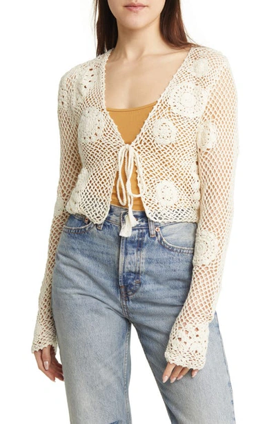 Bdg Urban Outfitters Tie Front Crochet Crop Cardigan In Ecru