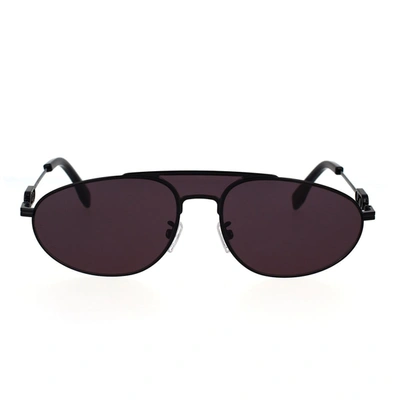 Fendi Sunglasses In Black