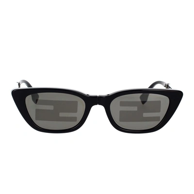 Fendi Sunglasses In Black