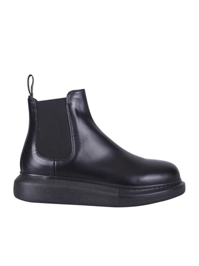 Alexander Mcqueen Chelsea Leather Ankle Boots In Black