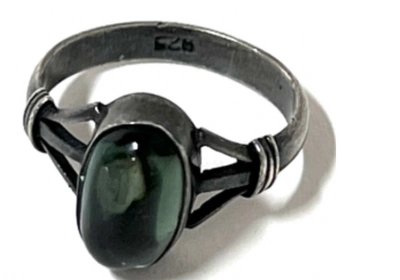 Marketplace 70's Oval Turmaline Stone Sterling Silver Size 8 Ring