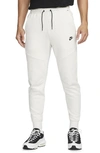Nike Men's  Sportswear Tech Fleece Jogger Pants In Phantom/ Black