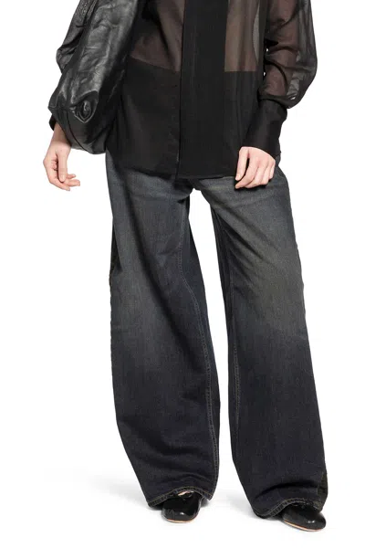 6397 Tuxedo Roomy In White