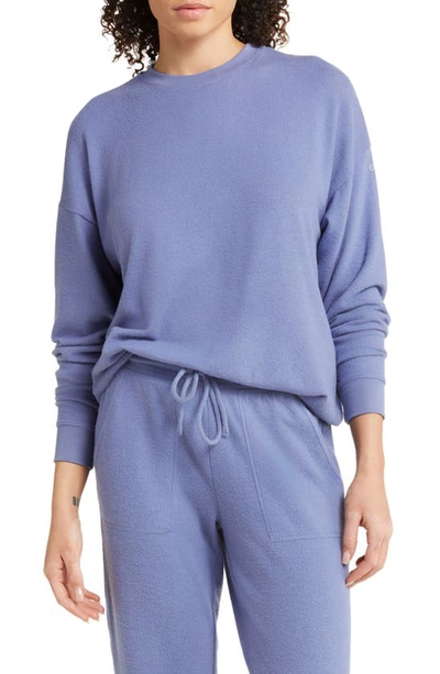 Alo Yoga Soho Pullover In Blue