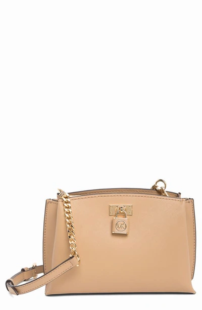 Michael Michael Kors Leather Crossbody Bag In 褐色