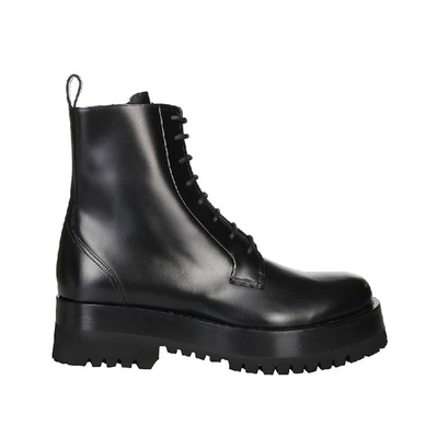 Valentino Garavani Leather Boots In Black