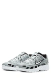 Nike P-6000 Shoe In Grey