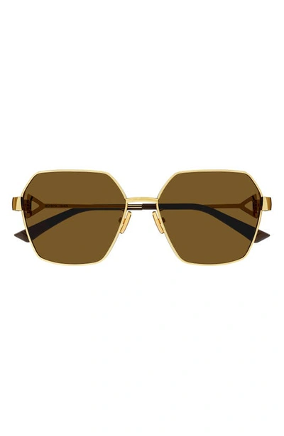 Bottega Veneta 57mm Geometric Sunglasses In Gold