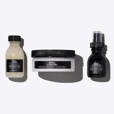 Davines Oi Travel Set