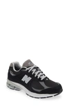 NEW BALANCE 2002R SNEAKER